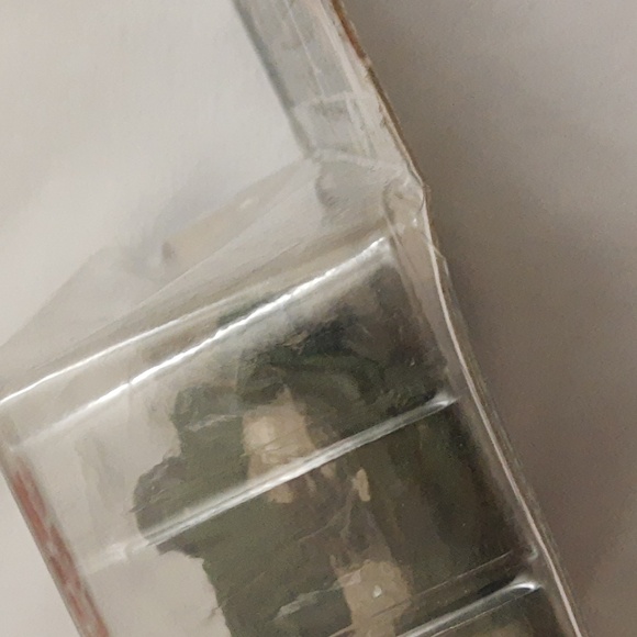 Transformers Age of Extinction Quick Draw Autobot HOUND, SEALED w Box Damage - Picture 14 of 15